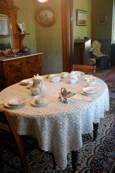 Hill House: Back Parlor